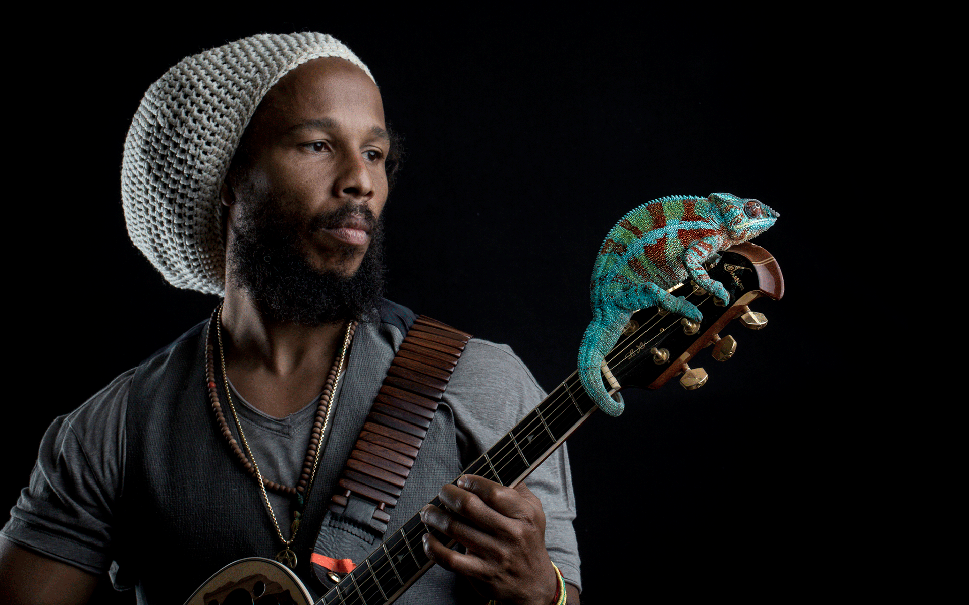 Ziggy Marley with chameleon