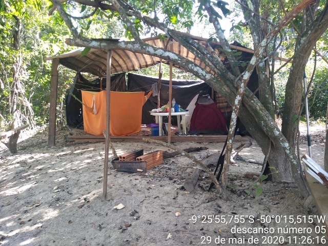 An illegal camp in the Cantao region